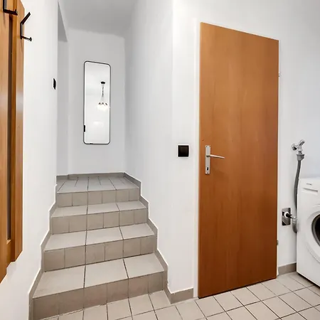 Ruhige Oase In Der Naehe Von Parkanlage Und Krankenhaus Graz Exterior foto